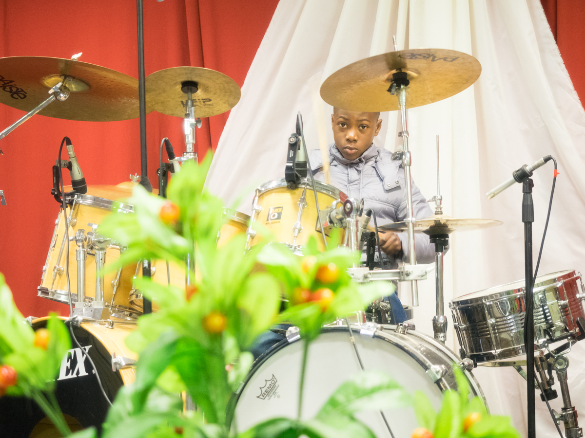 Gabriel Opoku play the drum